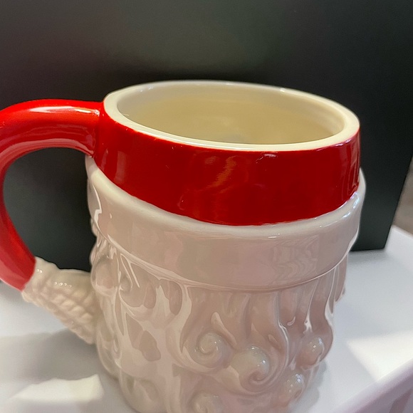 Lenox “Hosting The Holidays” Santa Mug - Picture 2 of 4